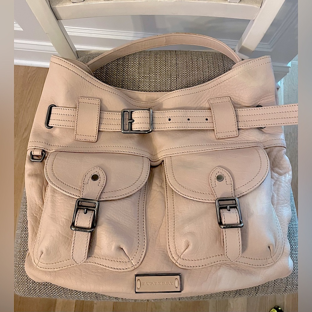 BURBERRY 💖 Pink Beige Roomy Leather bag